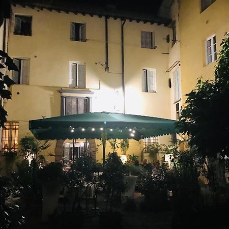 Al Cardinale Rooms & Studios Lucca Buitenkant foto