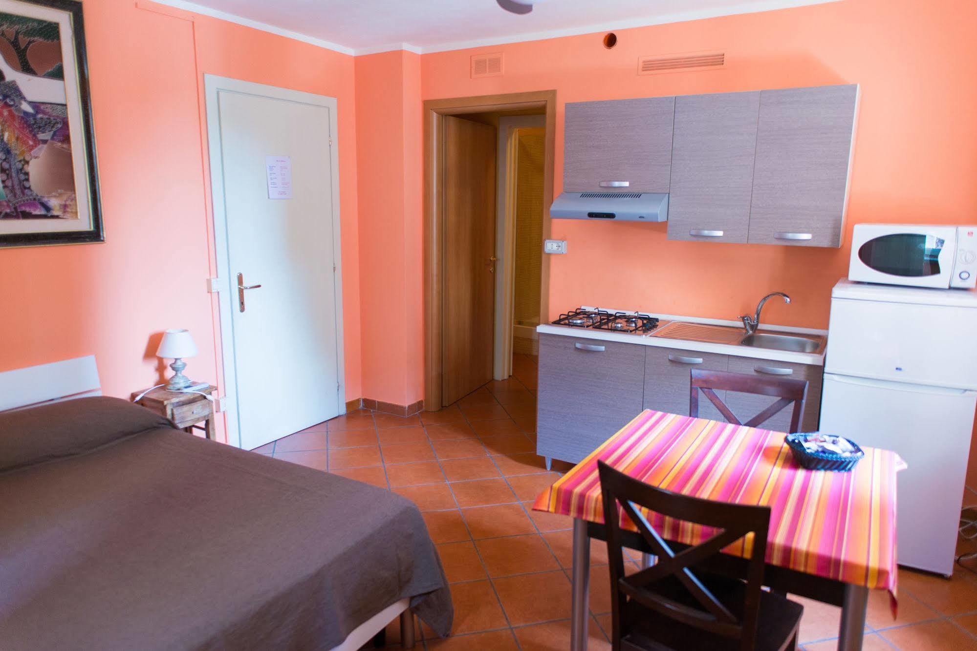 Al Cardinale Rooms & Studios Lucca Buitenkant foto